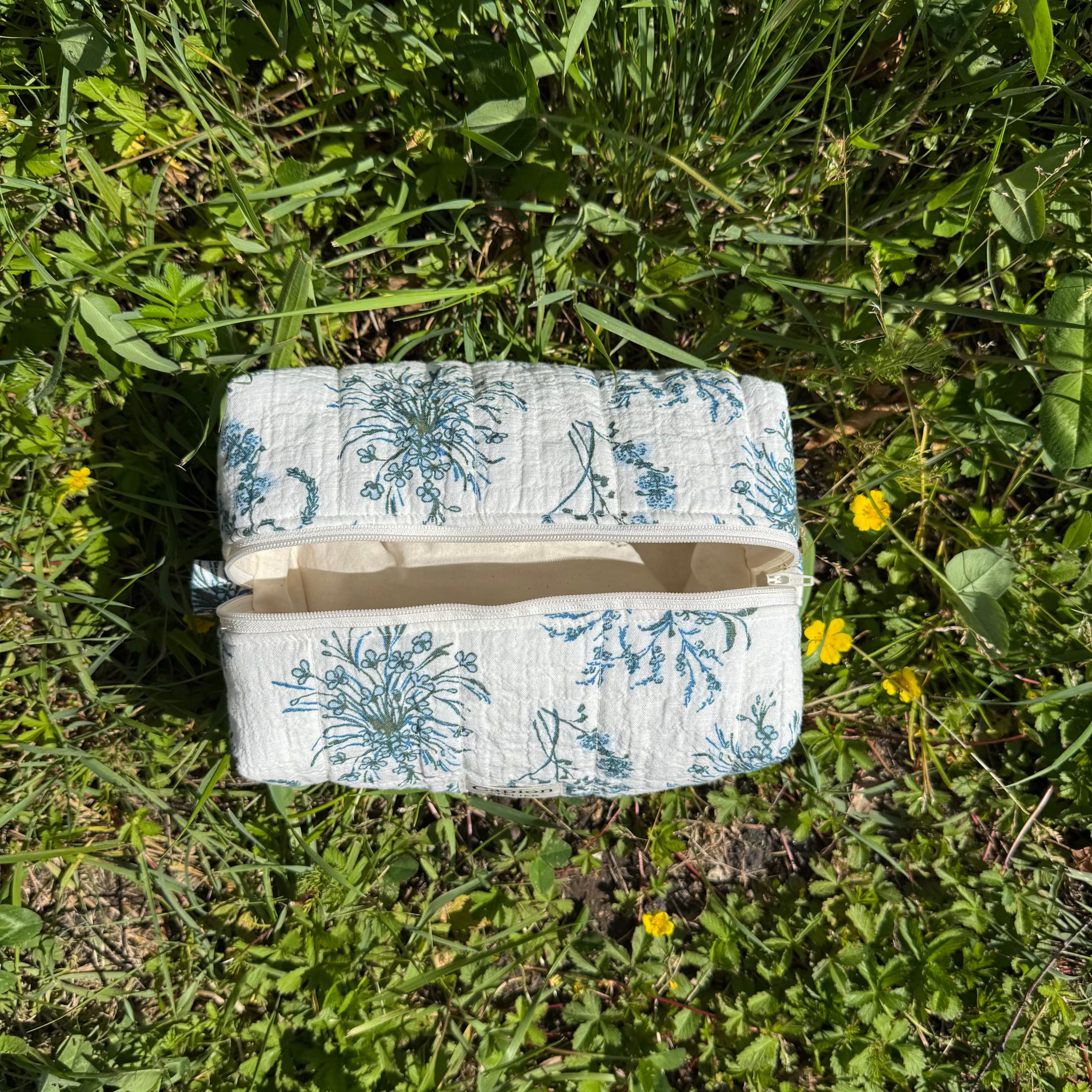 Aiya - Makeup Bag