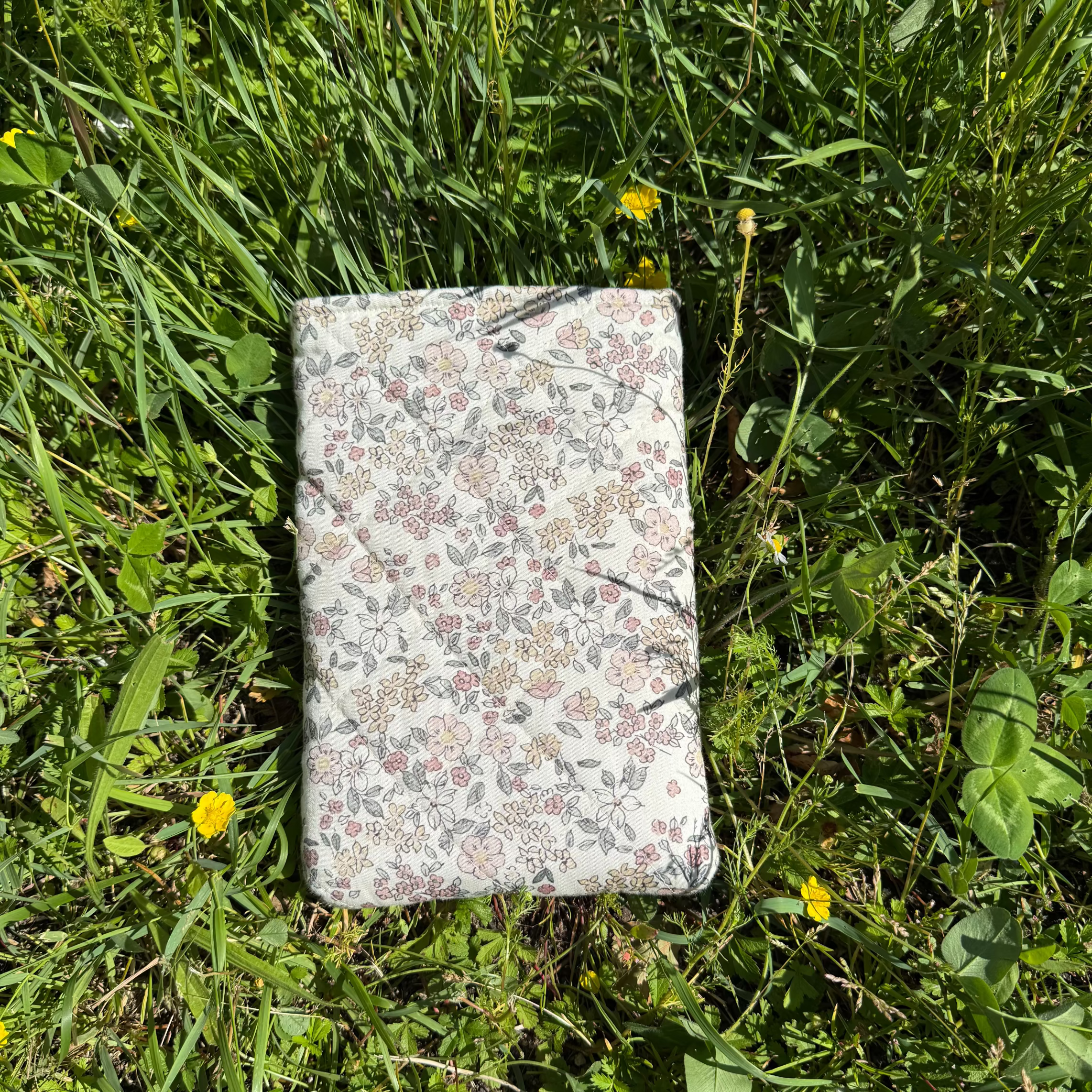 Astrid - Book Sleeve