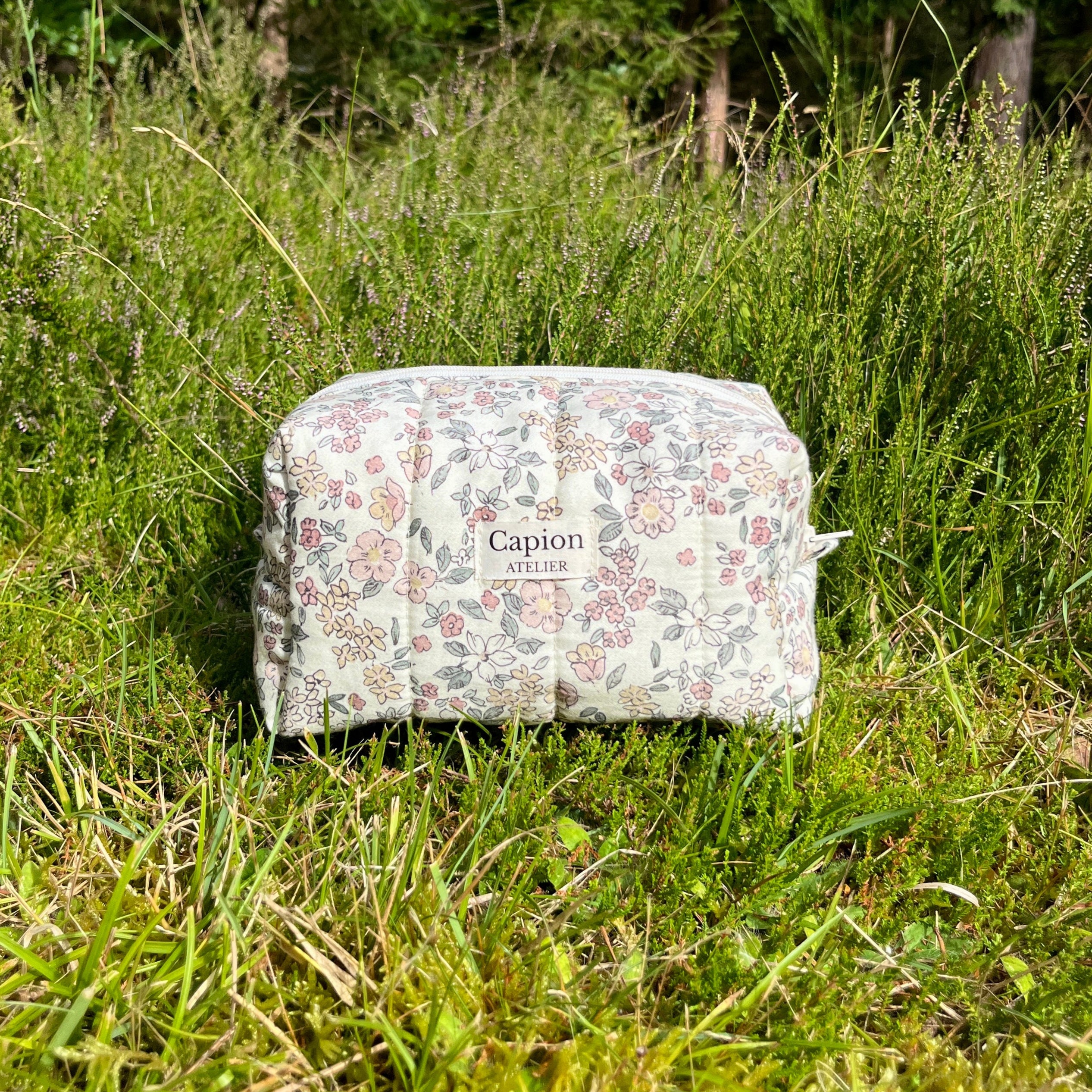 Astrid - Makeup Bag